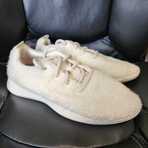 Allbirds Wool Runner Fluffs White Fuzzy Sherpa Sneakers Women's 9